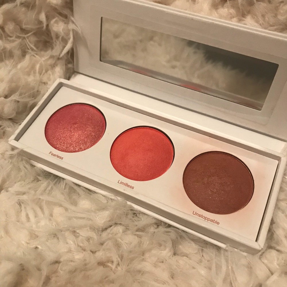 REALHER Cheek pallet!